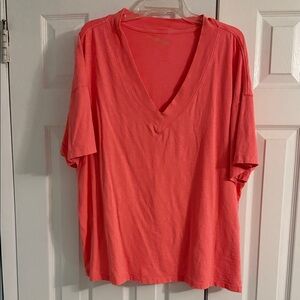 Aerie Coral V-Neck Short Sleeve Tee